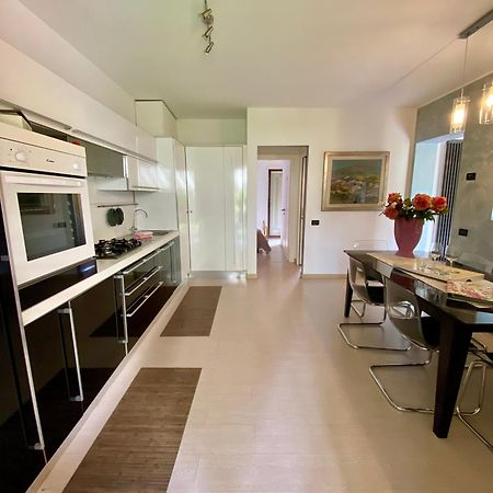 טוסקולנו מדרנו Appartamento A Due Passi Dal Lago מראה חיצוני תמונה